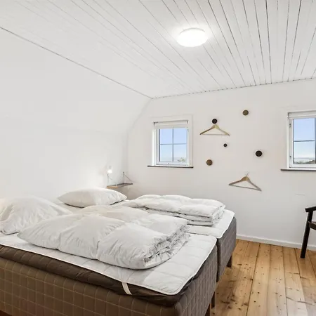 Garbine - 1-5km From The Sea By Interhome *
